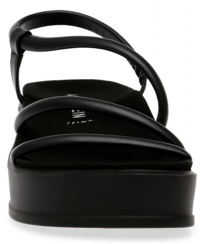 Women's Vie Flatform Sandal Black $33.18 Shoes