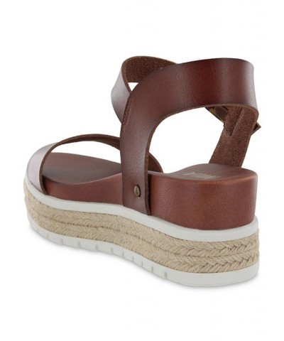 Women's Kiera Sandal Brown $39.60 Shoes